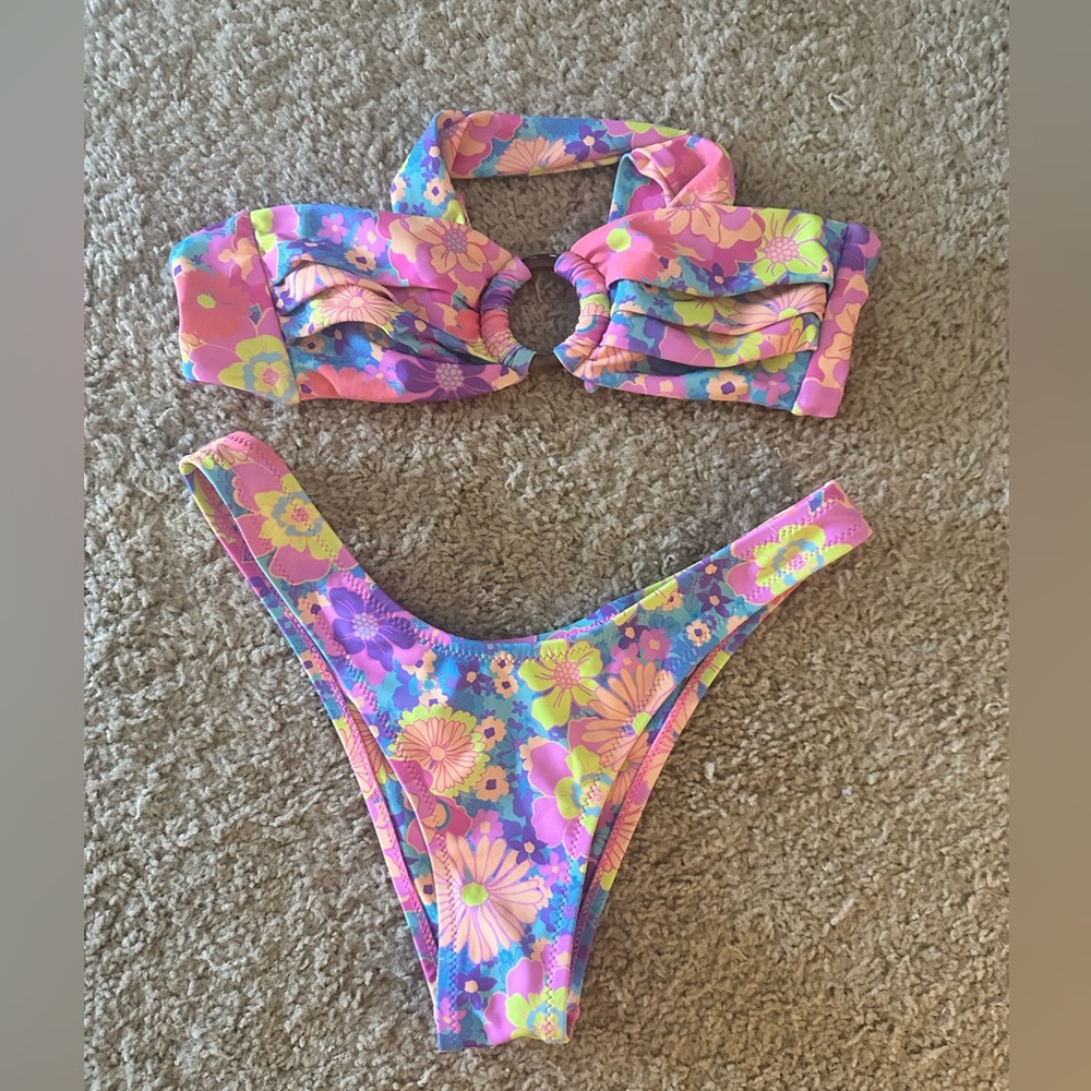 Kulani Kinis Bermuda Bloom Bikini Set